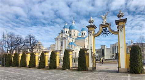 фигаро червоноград фото